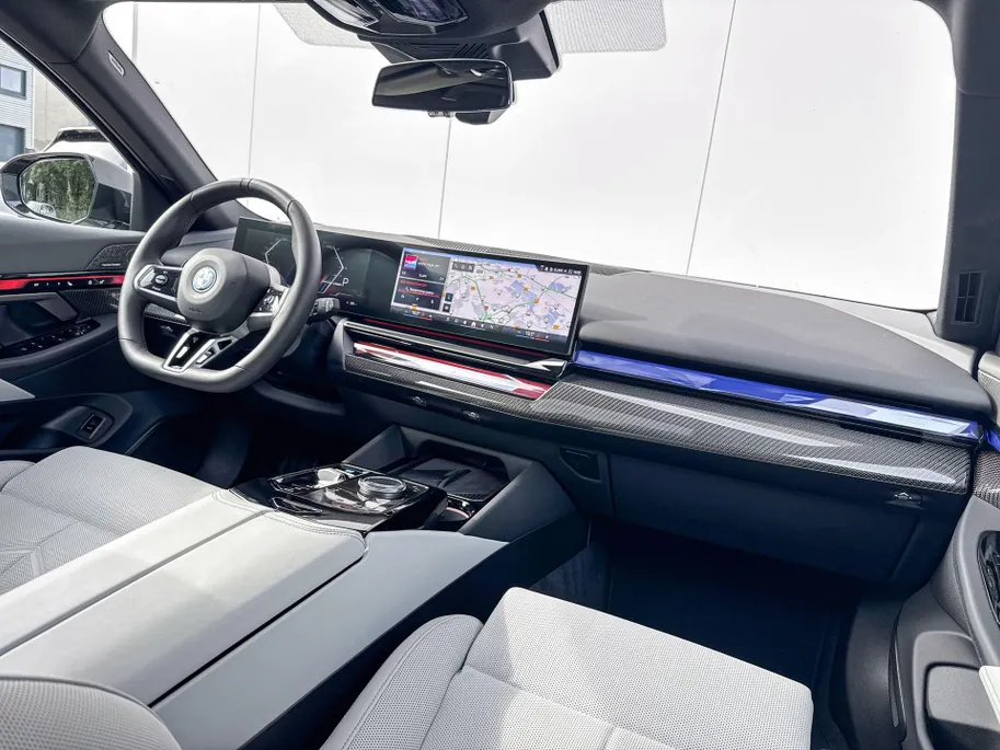 BMW i5 Touring xDrive40 M-Sport