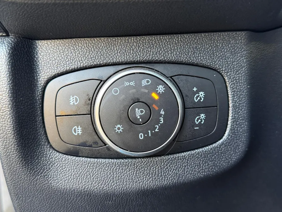 Ford E-Transit Cour. Limited 44 kWh | 1e eigenaar | Automaat | Trekhaak | Adapt. Cruise control | BLIS | Winter pack | Parkeersensoren voor en achter | Achteruitrijcamera | Navigatie | Apple carplay & Android auto | Fabrieksgarantie |