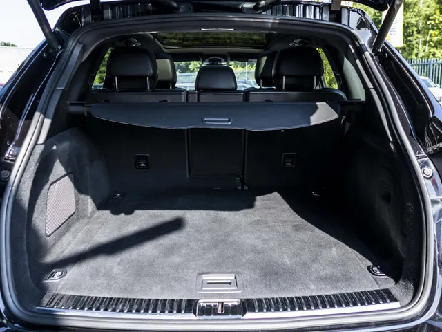 Porsche Cayenne 3.0 S E-Hybrid Platinum Edition NL Auto!