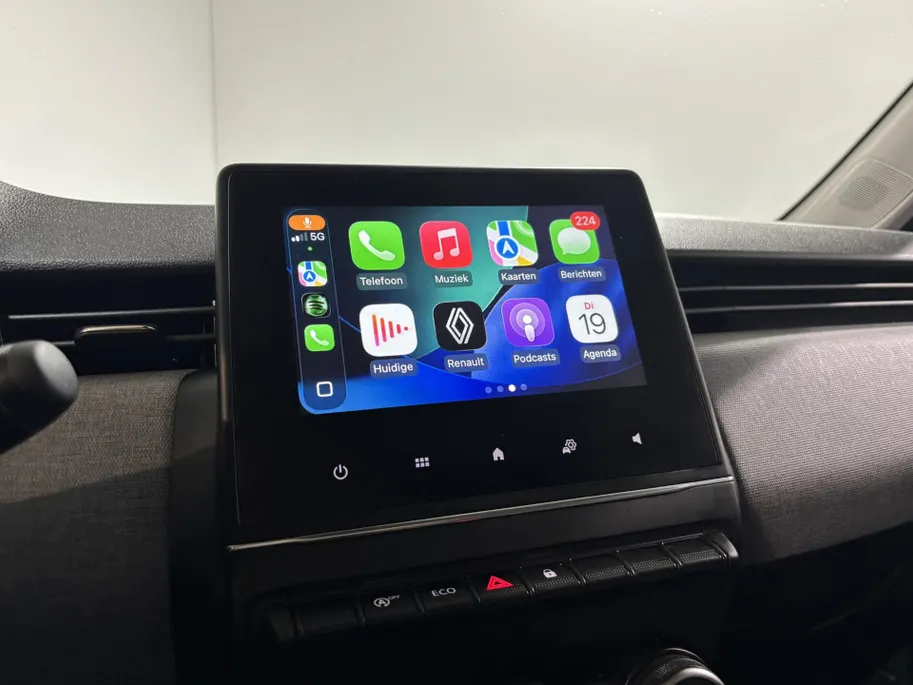 Renault Clio 90PK TCe GPF Evolution | 1e eigenaar | Navi | Parkeersensoren | Apple CarPlay/Android Auto | Licht & Regen Sensor | Digital Cockpit | Airco | Full LED |
