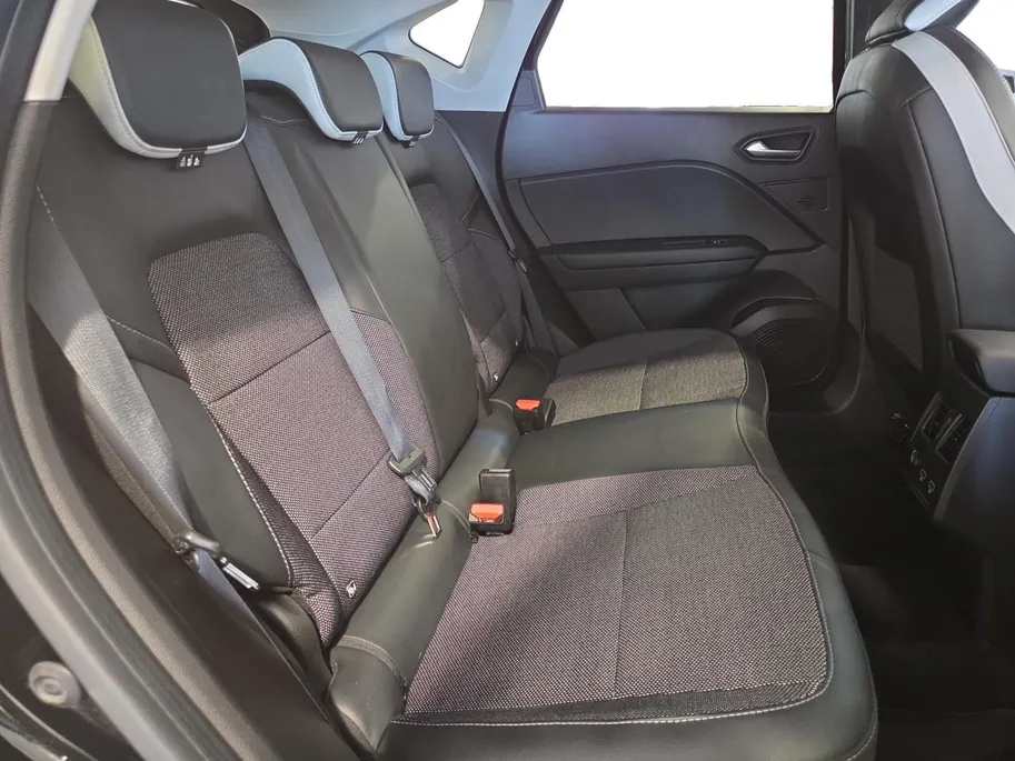 Renault Captur 1.0 TCe 90 Intens *Cruise Control * Carplay * LM Velgen * All Season Banden * 12 Maanden BOVAG Garantie *