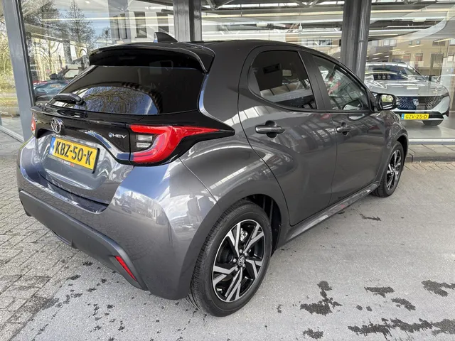 Toyota Yaris 1.5 Hybrid 115 First Edition