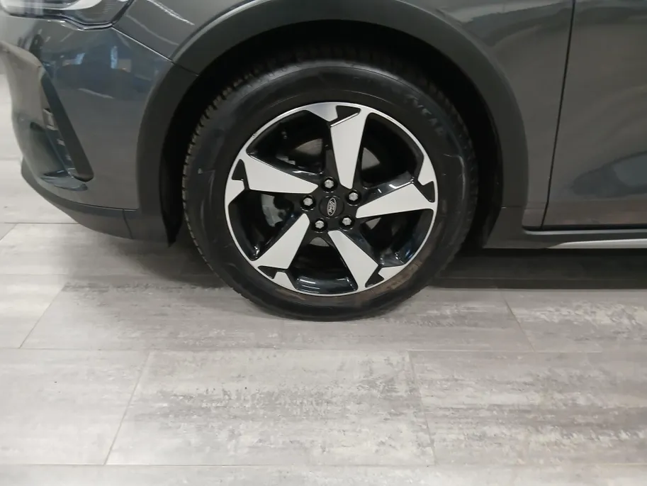 Ford Focus Wagon 1.0 EcoBoost 155PK Hybrid Active X | Automaat | Winter pack | Dode hoek detectie | Adaptieve Cruise control |