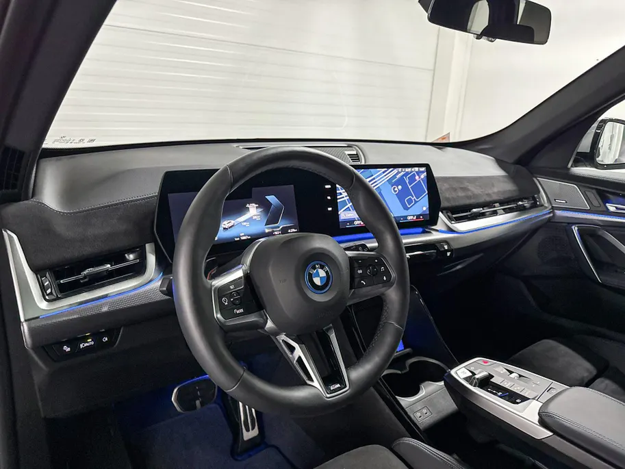 BMW iX1 xDrive30