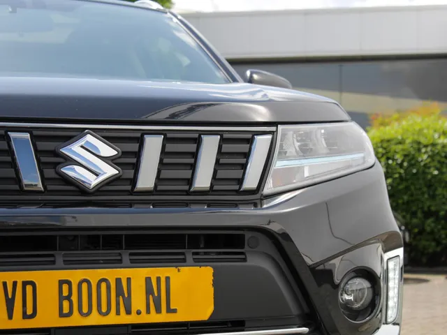 Suzuki Vitara 1.4 Boosterjet Style Smart Hybrid | Navi | Panodak | Adap. Cruise | Leder | Lm-Velgen