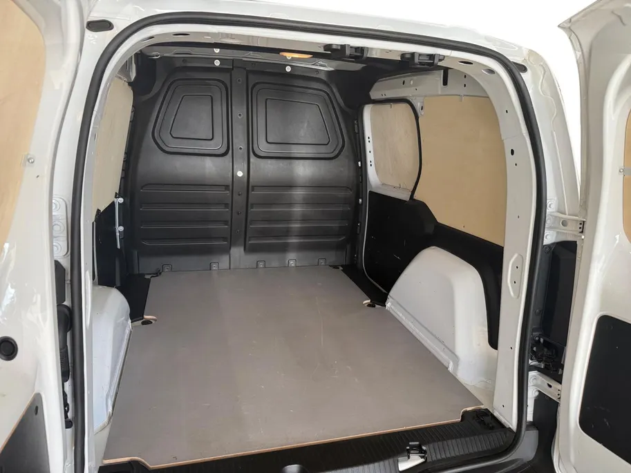 Renault Kangoo 1.5 Blue dCi 95 Comfort L1 *Navi(Carplay)+Camera*Climate*Parkeersensoren*Betimmerd laadruimte!