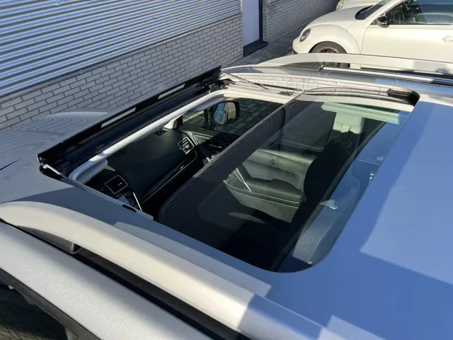 Subaru Forester 2.0 Luxury Automaat | Trekhaak | All Season Banden | Elek. Schuif/Kantel Dak | Adaptieve Cruise Control