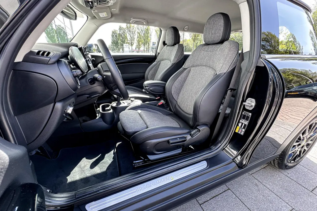 MINI Cooper 3-deurs Electric 33 kWh