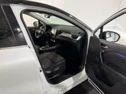 Renault Captur 145PK E-Tech Full Hybrid Techno Automaat | 1e eigenaar | Navi | Climate Control | Apple CarPlay/Android Auto | Camera | Parkeersensoren | Lichtmetalen Velgen | Cruise Control | Full LED |