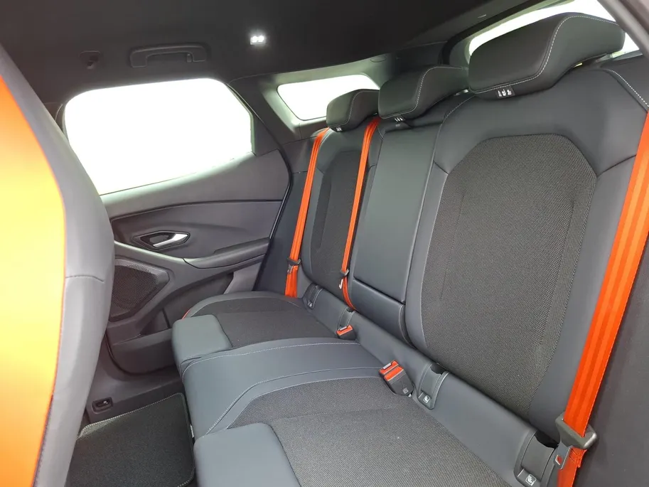 Ford Explorer Collection Extended Range RWD 79 kWh | 3.500,- Ready Set Ford Bonus | Driver assistancepack | B&O Audio | Head-up Display | Trekhaak | Adaptive Cruisecontrol | Dodehoekdetectie | Stoelmassage | 360Camera | Nieuw te bestellen |