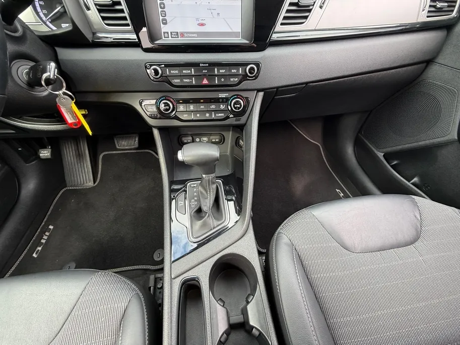 Kia Niro 1.6 GDi Hybrid DynamicLine | NAVI | CAMERA | TREKHAAK | CLIMATE & CRUISE CONTROLE | ETC..