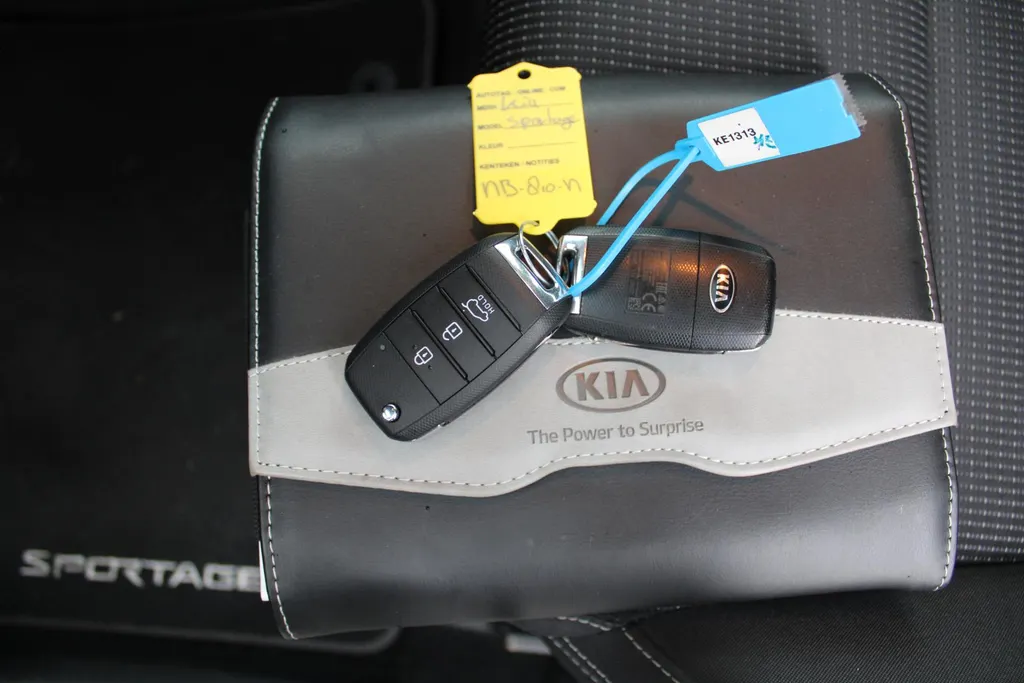 Kia Sportage 1.6 GDI First Edition | 17' LM | Navi | Airco | Cruise | Camera | PDC | Trekhaak |