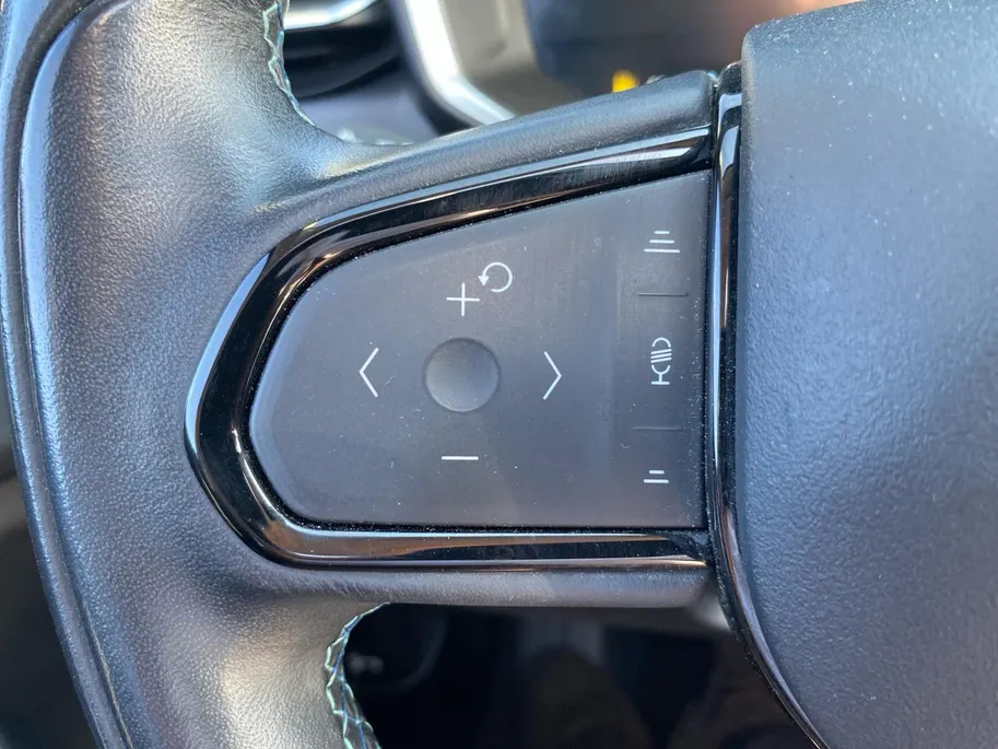 Lynk & Co 01 1.5 PHEV 260pk Tot 70km elektrisch | Panodak | CarPlay | LED | cruise | 20' lm velgen | etc.