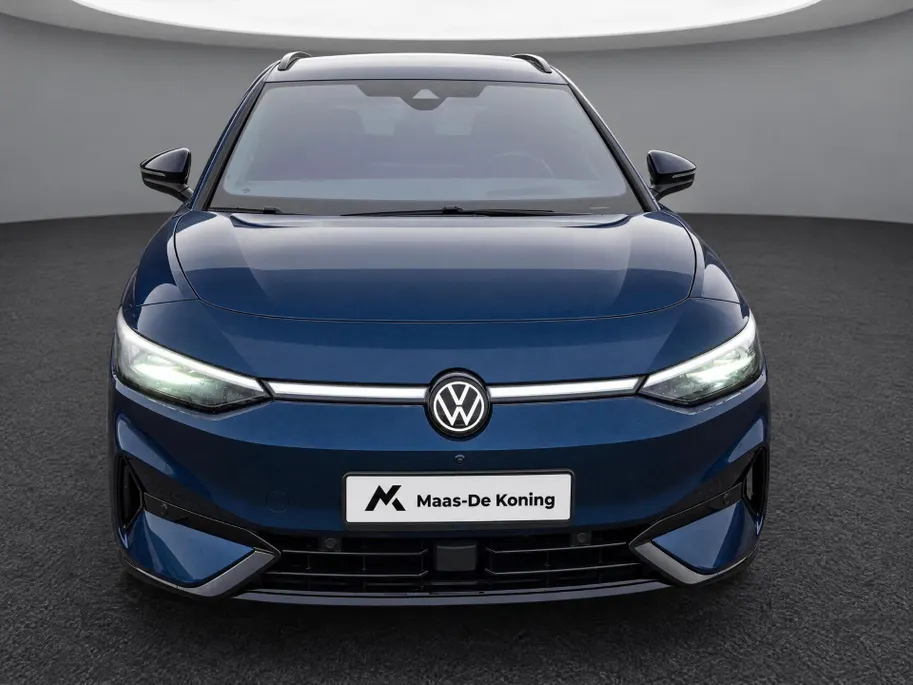 Volkswagen ID.7 Tourer Pro 77 kWh 210kW/286PK · Trekhaak · Navigatie · 360°Camera + parkeersensoren · Garantie t/m 17-10-2027