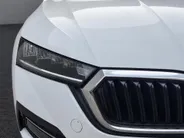 Škoda Octavia Combi 1.4 TSI iV PHEV 204pk DSG Business Edition Plus · Trekhaak · Head-Up Display · Stuur- & Stoelverwarming · Keyless · Apple/Android Car Play · Elek. Bestuurdersstoel + Geheugen ·