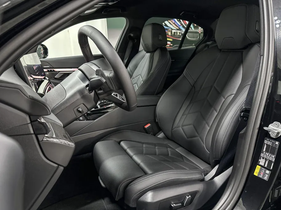BMW i5 Sedan eDrive40