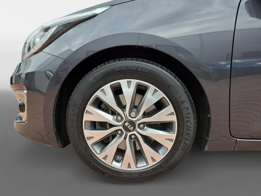 Kia cee'd 1.6 GDI DynamicLine | 1e Eigenaar | Dealeronderhouden | Camera | Navigatie | Cruise Control | 12 Maanden BOVAG Garantie |
