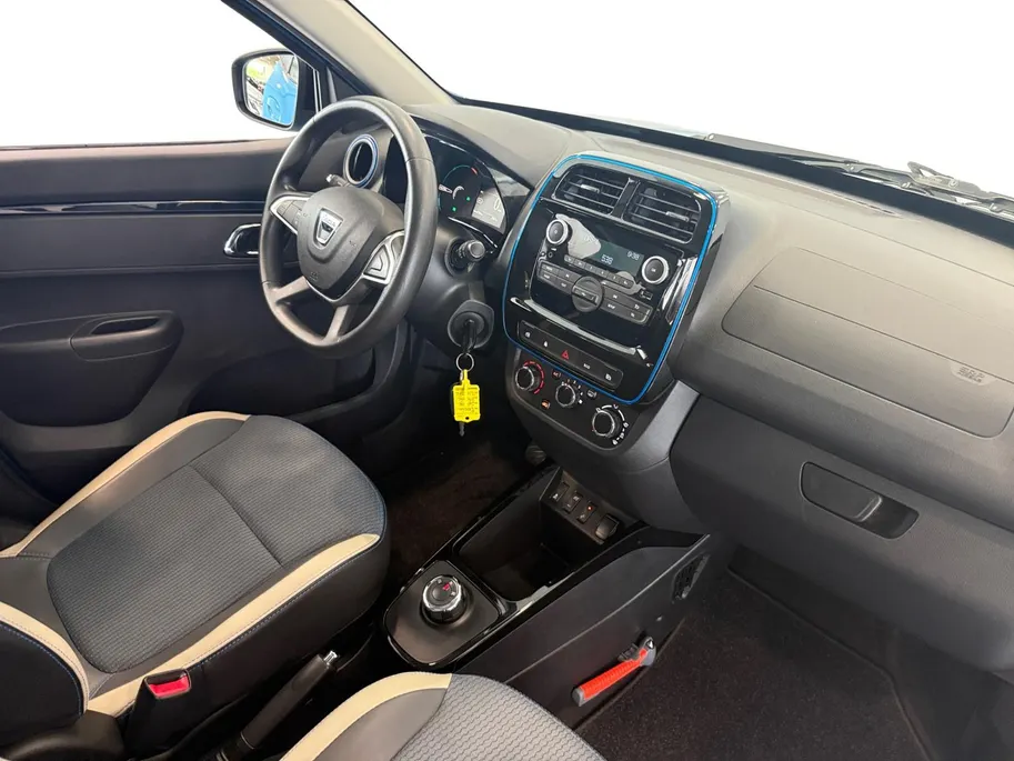 Dacia Spring Comfort 27 kWh *Automaat*Bluetooth*Airco*Lage K.M.!