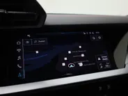 Audi A3 Sportback 40 TFSIe 150kW/204PK S Edition · Panoramadak · Leder · Trekhaak · Garantie t/m 07-12-2028 of 100000km · EXTRA INRUILKORTING ·