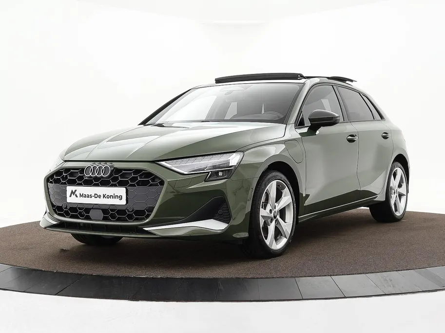 Audi A3 Sportback 40 TFSIe 204pk S-tronic Advanced edition · Panoramadak · Camera · SONOS Sound · Head-Up Display · Elek. Achterklep · Keyless · Garantie t/m 07-10-2030 of 100.000km