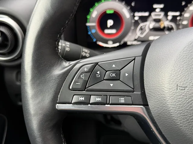 Nissan Juke Hybrid 143pk Tekna | Leder | BOSE | Navigatie | App Connect | All Season | Keyless