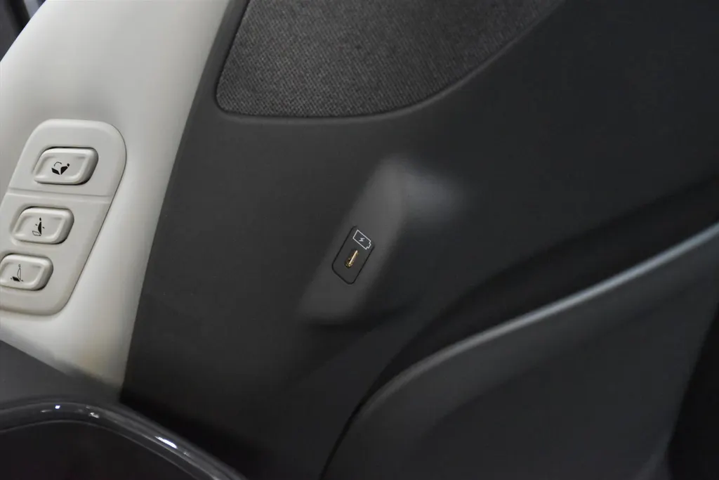Kia EV9 99,8kWh 384pk AWD Dual Motor (6-zits) GT-Line STAAT IN BESTELLING