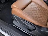 Audi Q4 e-tron 40 Advanced edition 204pk 77 kWh · Leder · Trekhaak · Camera + Parkeersensoren · Apple/Android Car Play · Stoelverwarming ·