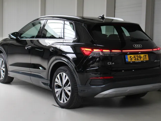 Audi Q4 e-tron 40 Advanced edition 77 kWh Navigatie | Inklapbare spiegels | Stoelverwarming | 98% SoH