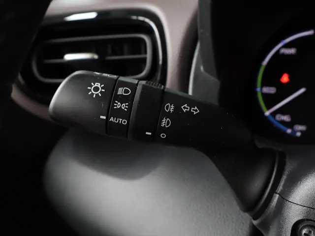 Toyota Yaris Cross 1.5 Hybrid Executive | JBL | Head-Up