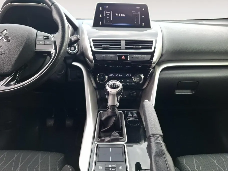 Mitsubishi Eclipse Cross 1.5 DI-T First Edition | STOEL VERWARMING | CRUISE CONTROL | CLIMATE CONTROL | 18'' LICHTMETALEN VELGEN | TREKHAAK |