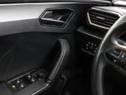 CUPRA Formentor 1.4 TSI 204pk DSG e-Hybrid Essential · SOH 95,6% · Panoramadak · Wegklapbare Trekhaak · Camera · Apple/Android Car Play · Stuurwiel Verwarming · 18'' Inch ·