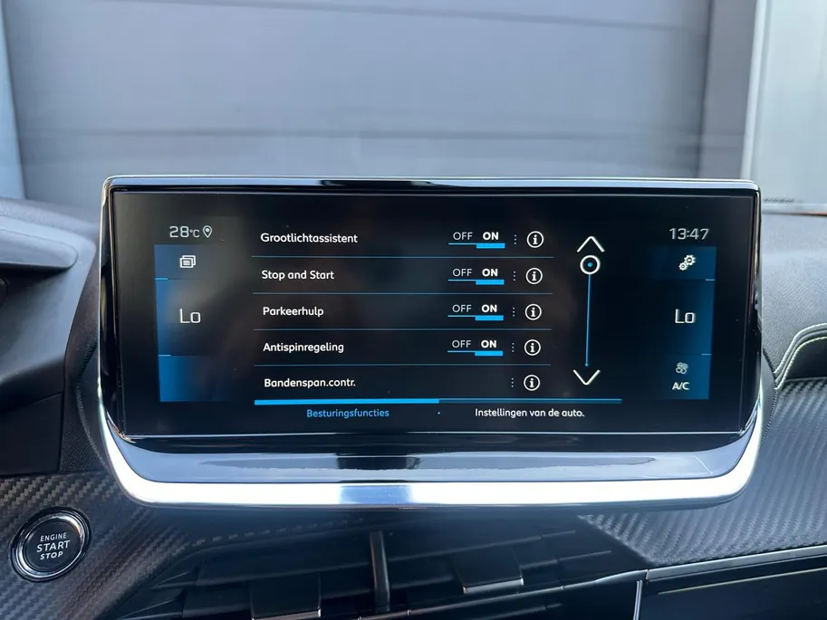 Peugeot 2008 1.2 PureTech GT-Line | 360 Camera | Navigatie | Cruise & Climate Control | Apple Carplay & Android Auto | 3D Cockpit | Dodehoek Detectie | 12 Maanden BOVAG Garantie