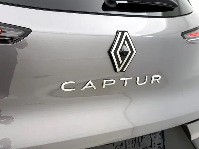 Renault Captur E-Tech full hybrid 145PK Techno | CAMERA | NAVI | CARPLAY