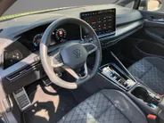 Volkswagen Golf 1.5eTSI/150PK DSG R-Line · Camera · Apple/Android Car Play · Stuur- & Stoelverwarming · Garantie t/m 14-03-2027