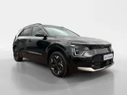 Kia Niro EV ExecutiveLine 64.8 kWh | Meest luxe uitvoering | Head up display | Stoelverwarming en ventilatie | Schuif/ Kantel dak | Cruise Control Adaptief | Carplay | Fabrieksgarantie t/m 4-2032 | NAP