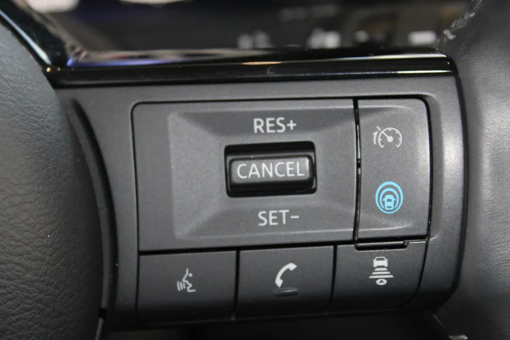 Nissan QASHQAI 1.5 e-Power Business Design | Navigatie| camera 360vieuw| Apple Carplay & Android auto | Pdc voor en achter | Two-tone lak | LM wielen | Pro-pilot | Climate controle | Inklapbare buitenspiegels | I-key |