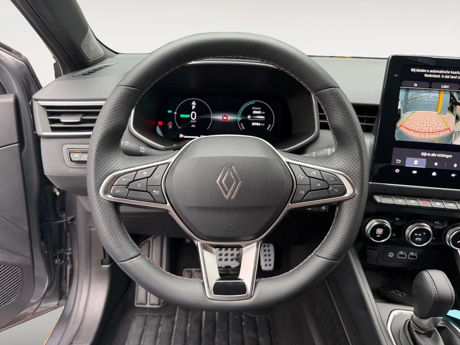 Renault Clio 1.6 E-Tech Full Hybrid 145 esprit Alpine | Automaat | Camera | Cruise & Climate Control | 9,3'' Inch Scherm | Full Led | Apple Carplay/Android Auto | Parkeersensoren | Sport Stoelen |