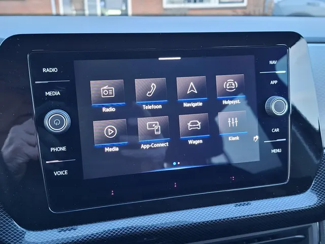 Volkswagen T-Cross 1.0 TSI Life Edition AUTOMAAT | rijklaarprijs!!