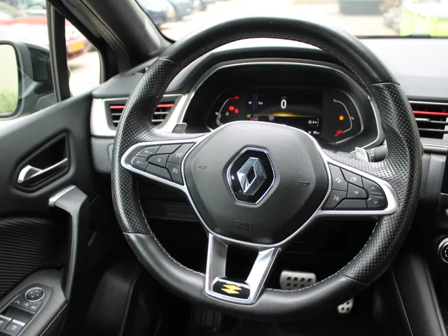 Renault Captur 1.3 TCe 140 EDC ( automaat ) R.S. Line | automaat | navigatie | grootscherm
