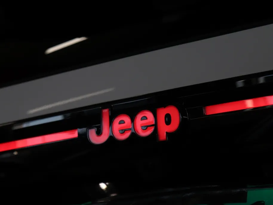 Jeep Compass First Edition 74 kWh | Boek nu uw proefrit!