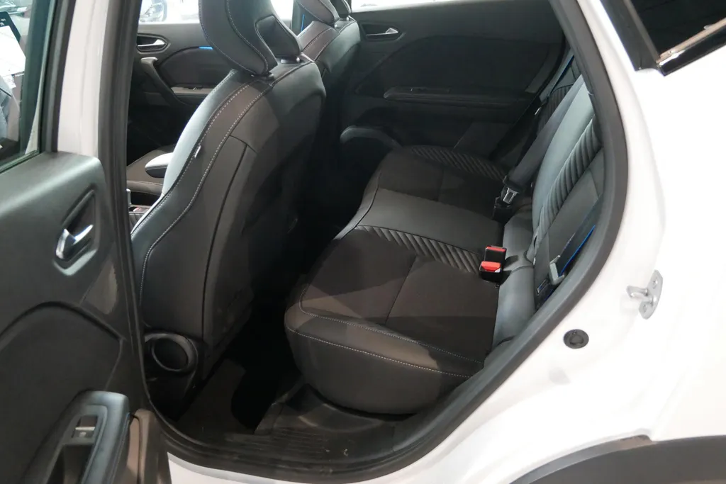 Renault Captur 1.8 E-Tech full hybrid 160 esprit Alpine | Rijdende demonstratie auto | Vraag naar de actuele kilometerstand |