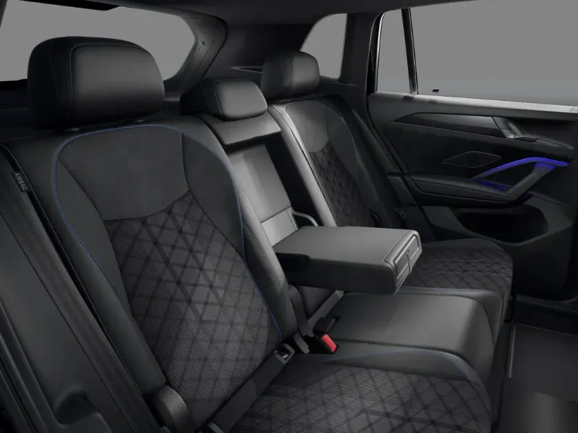 Volkswagen Tiguan R-Line Edition 1.5 eHybrid 204 PK 6 versn. DSG · Black Style Pakket · Panoramaschuif-kanteldak · Soundsysteem 'Harman Kardon' · Trekhaak inklapbaar, met elektrische ontgrendeling, incl. aanhangermanoeuvreerhulp Trailer Assist ·