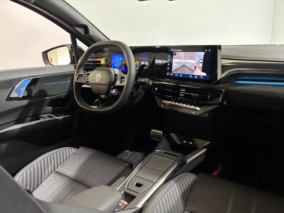 Renault Clio 160PK Hybrid Esprit Alpine Automaat | DEMO | Harman Kardon Audio | 360 Camera | Adaptive Cruise Control | Stoelverwarming | Apple CarPlay/Android Auto | Climate Control | Full LED | Lichtmetalen Velgen | Sportstoelen |