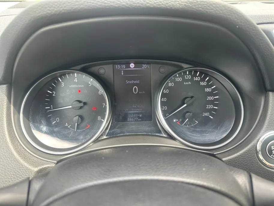 Nissan QASHQAI 1.2 N-Connecta | Navi | Climate | Cruise | Panodak | Trekhaak |
