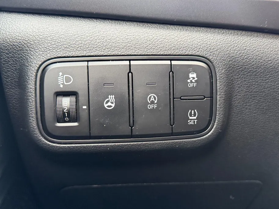 Hyundai i20 1.0 T-GDI Premium | Navigatie| Stoel/Stuurverwarming| Achteruitrijcamera| Dode hoek sensor|