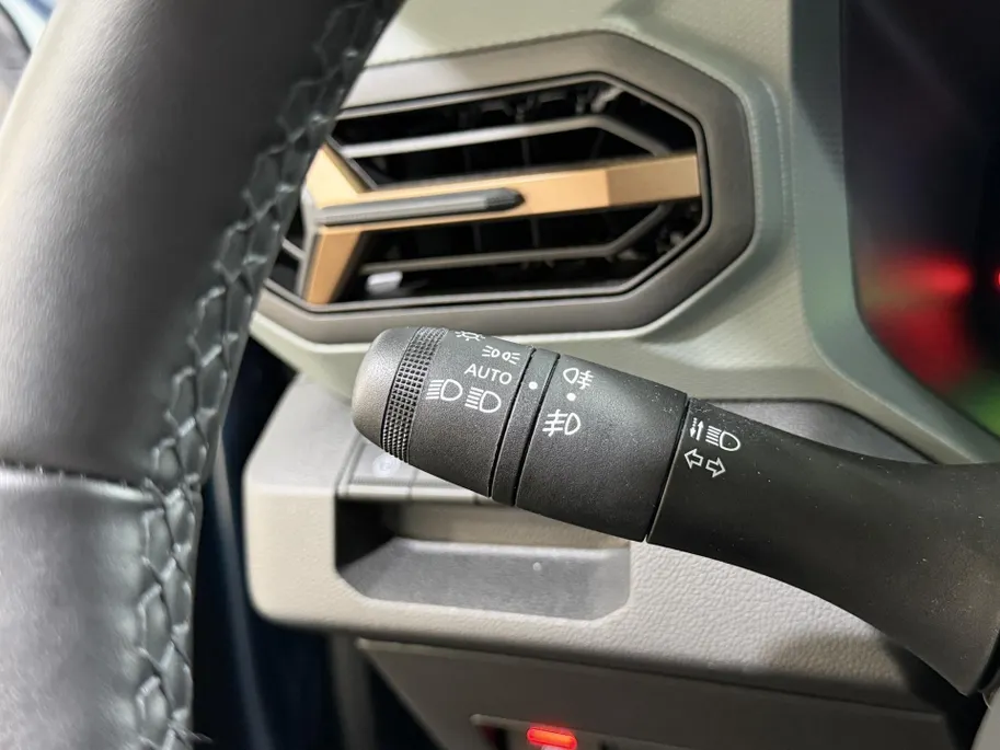 Dacia Bigster 1.8 - 155PK Hybrid Extreme Automaat | 1e eigenaar | 360 Camera | Adaptive Cruise Control | Apple CarPlay/Android Auto | Schuif/Kantel Dak | Lichtmetalen Velgen | Digital Cockpit | Full LED |