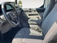 Ford E-Transit Custom 320 L2H1 Limited 71 kWh 218 pk | 0,99% rente op financial lease | Navigatie | 2-zits uitvoering | Inklapbare trekhaak | LM velgen 17' | TE BESTELLEN VOERTUIG