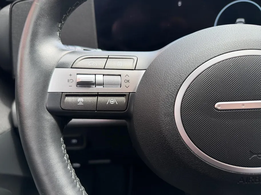 Hyundai Kona 1.6 GDI HEV Comfort Smart | Stuur-/ Stoelverwarming | Climate Control | Navigatie | Achteruitrijcamera | Parkeersensoren voor en achter | Apple Carplay/ Android auto |