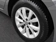 Volkswagen Polo 1.0 TSI 95pk DSG Highline · Apple/Android Car Play · Navigatie · P-Sensoren · Stoelverwarming · Climatronic ·