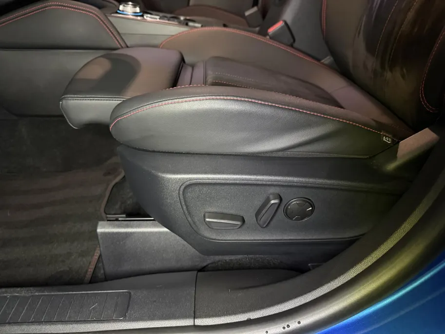 Ford Kuga 2.5 PHEV ST-Line X 243 PK | Winter Pack | Matrix Led Koplampen | AGR Voorstoelen